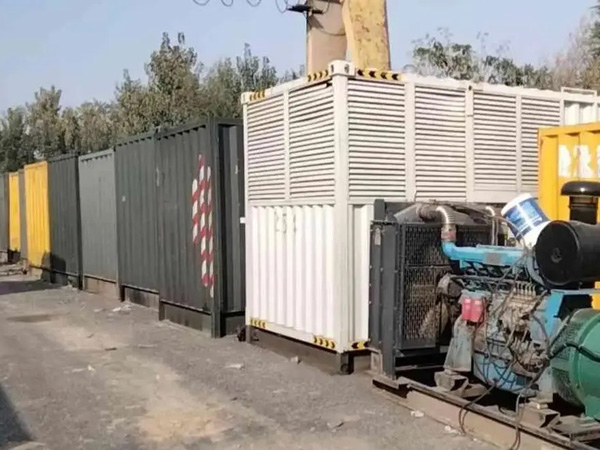 安阳200KW柴油发电机机组每小时油耗是多少？